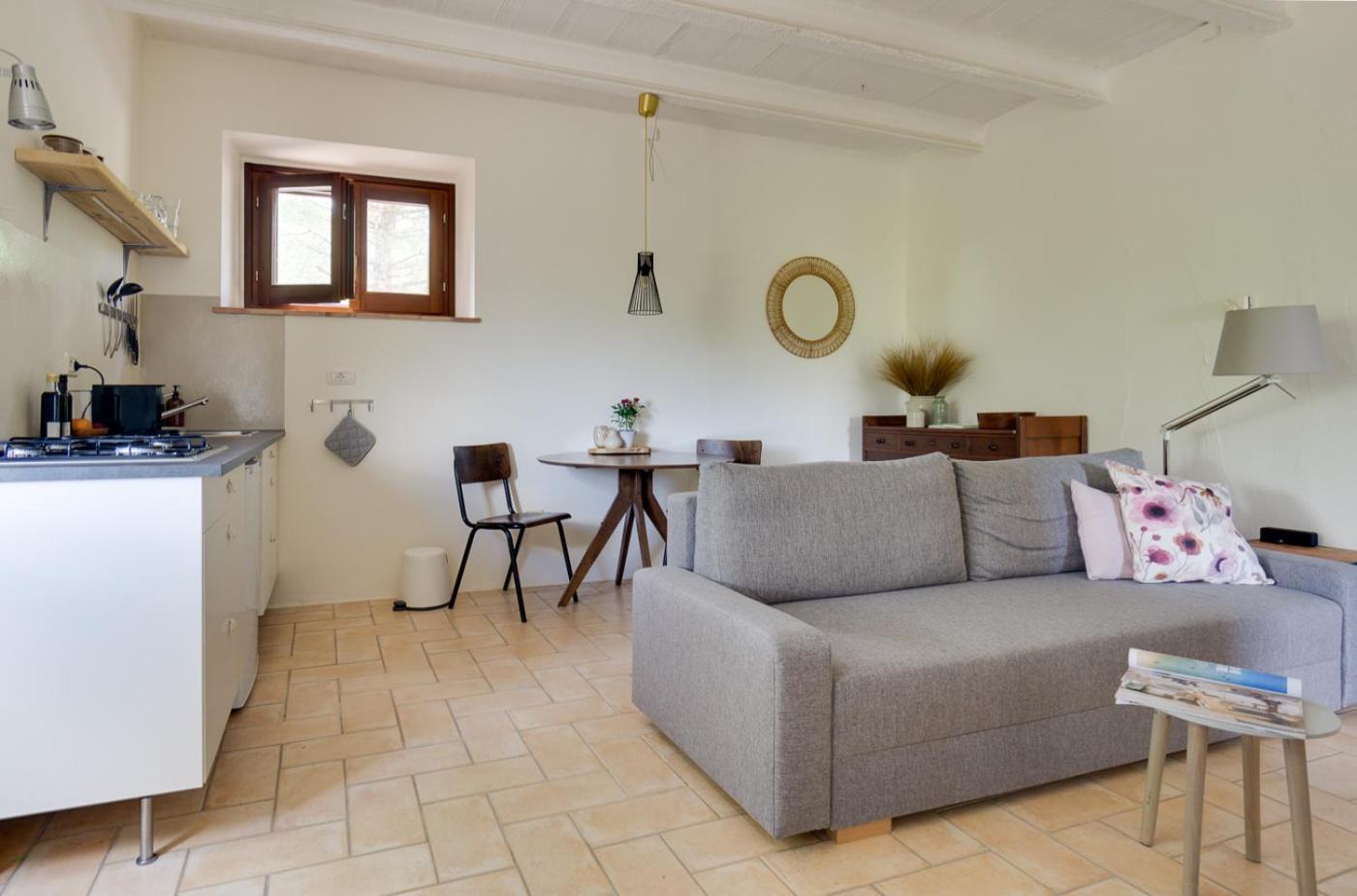 Rosa Nel Pozzo Apartments And B&B San Pietro  Екстериор снимка